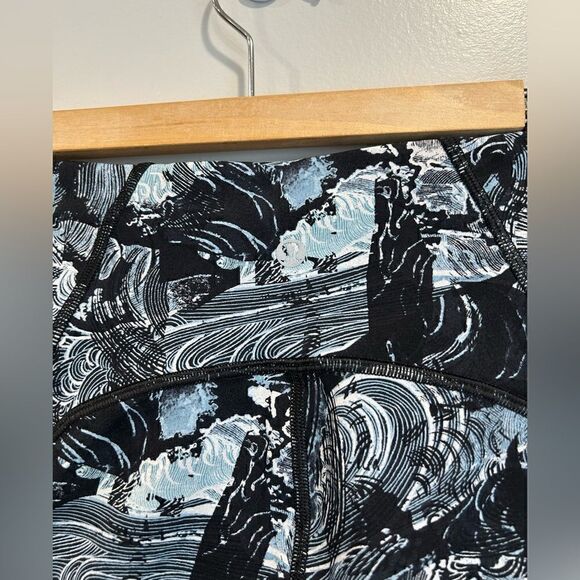 Lululemon Train Times 7/8 Pant *25" - Picture 13 of 14